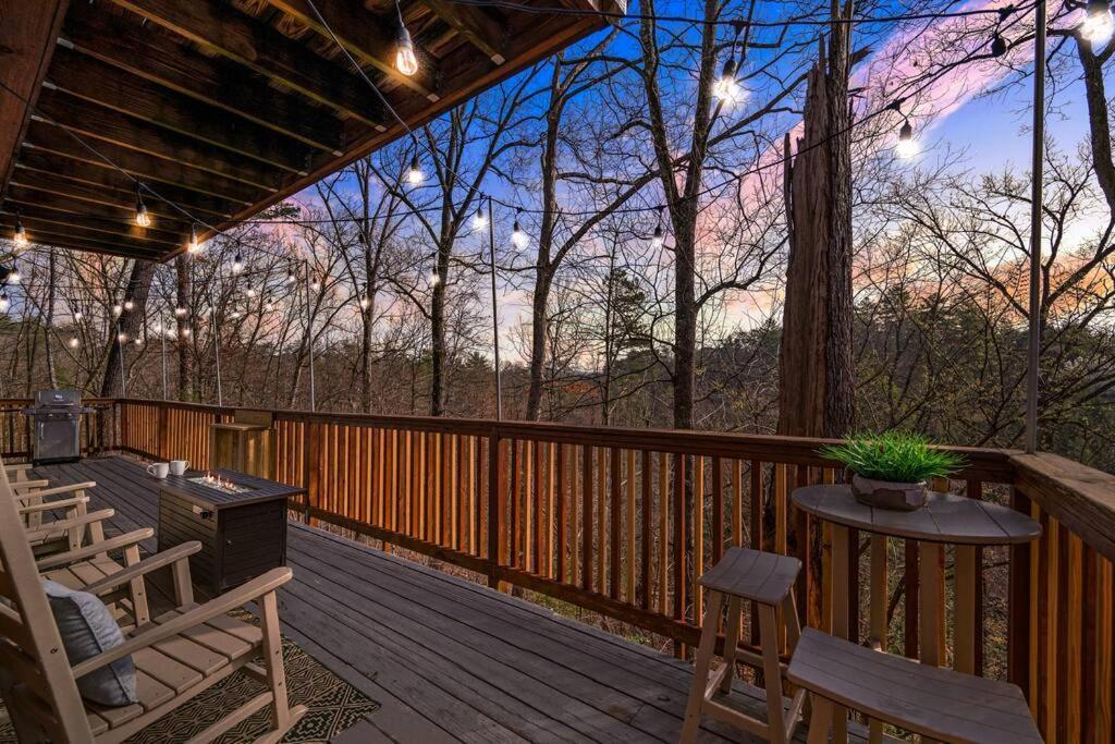 The Family Stone Luxe Cabin Sleeps 12 Hot Tub Dogfriendly Dollywood Pigeon Forge Exterior photo